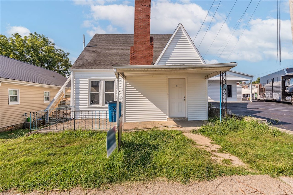 202 E Front St, Glasgow, KY 42141 - photo 1