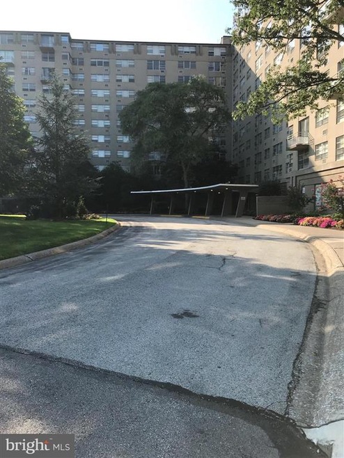 Radnor House unit 704, Bryn Mawr, PA 19010 - photo 1