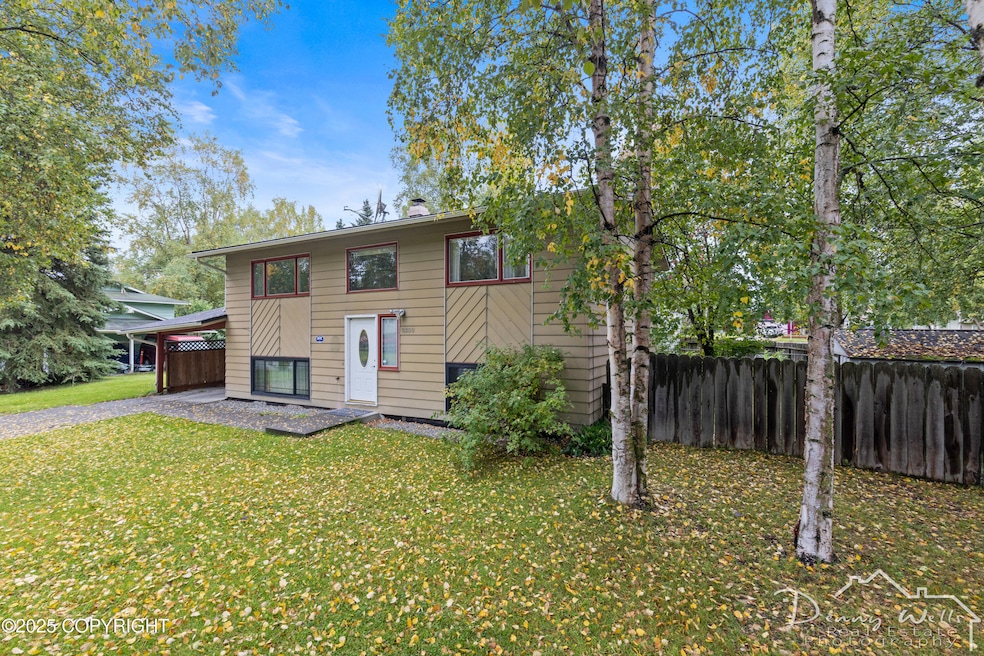 Exterior Front-20250912-9128