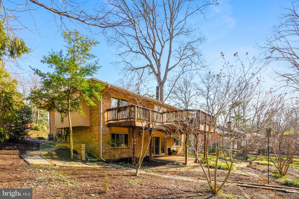 2420 Silver Fox Ln, Reston, VA 20191 - photo 1