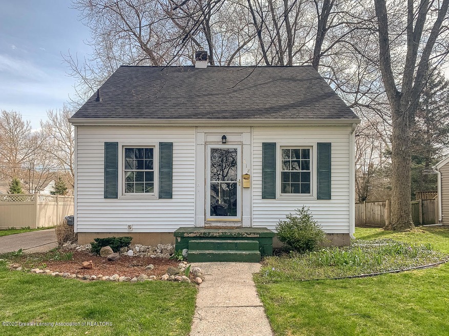 812 Hamilton Ave, Lansing, MI 48910 - photo 1