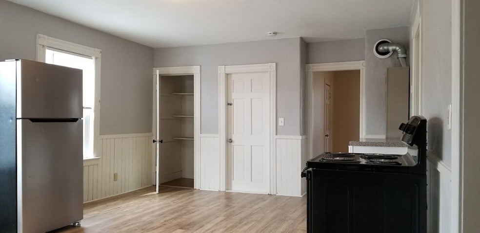 9 Pine St unit 1, Dudley, MA 01571 - photo 1