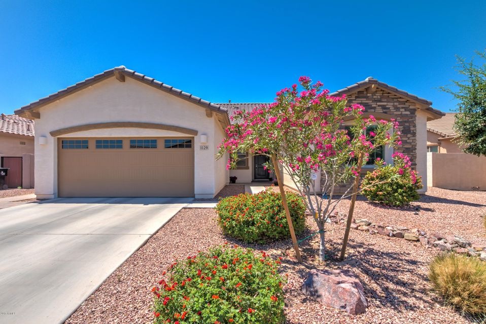 1129 E Pascal St-2