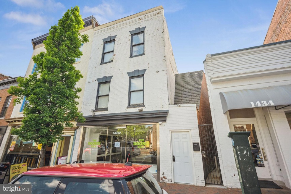 1432 Wisconsin Ave NW unit 3RD FLOOR, Washington, DC 20007 - photo 1