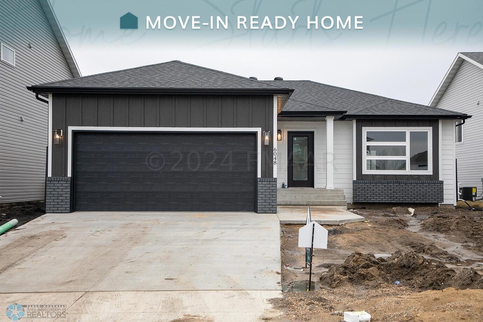 6048 8th St W Exterior-Banner