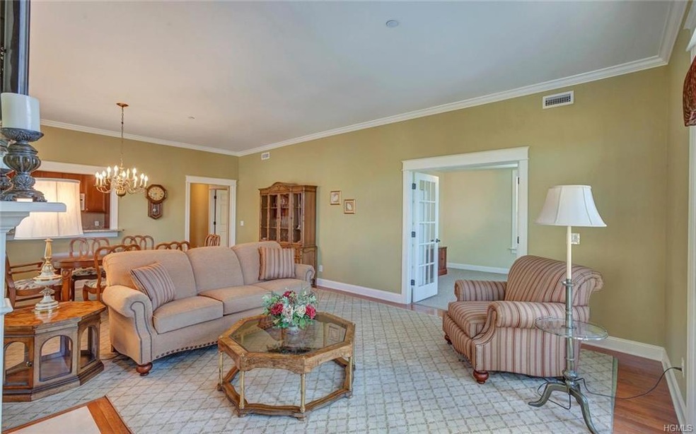 17 Cropsey St unit 1A, Warwick, NY 10990 - photo 1