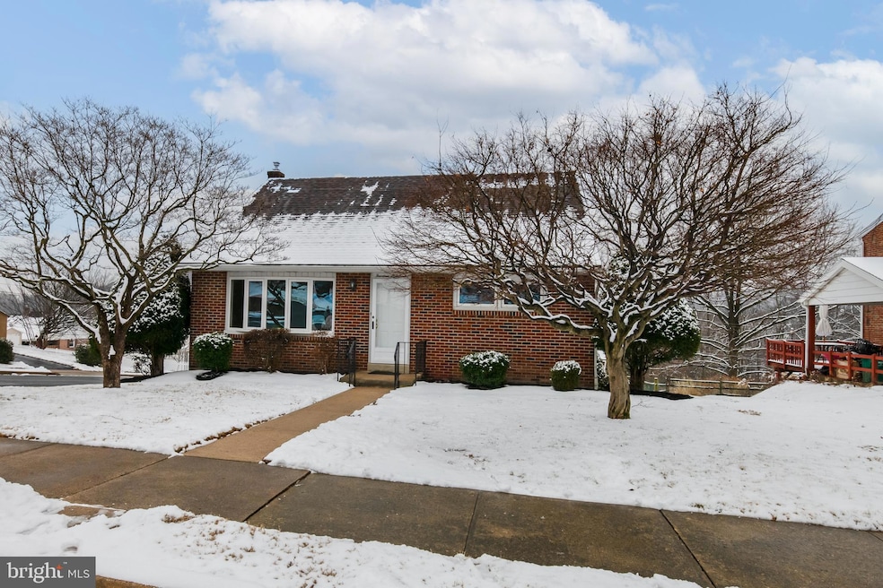 1400 Commonwealth Blvd, Reading, PA 19607 - photo 1