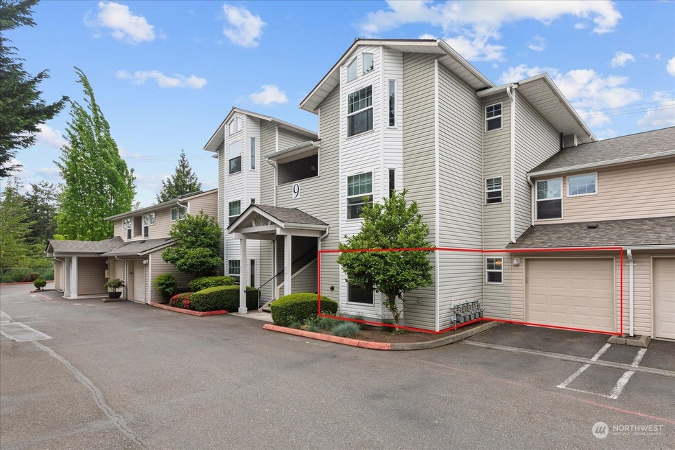 2001 120th Place SE unit 9-104, Everett, WA 98208 - photo 1
