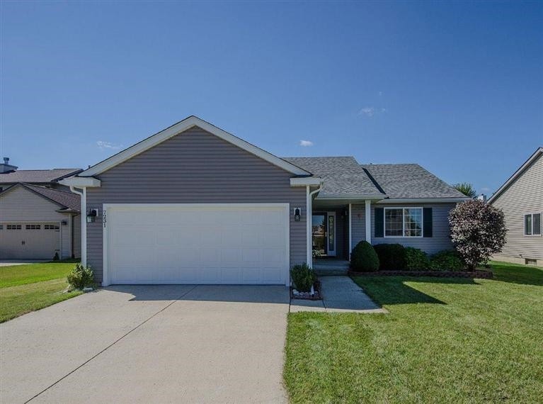 7231 York St unit 29, Dexter, MI 48130 - photo 1