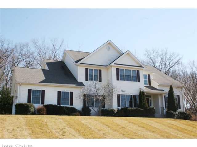 25 Saranac Rd, Milford, CT 06461 - photo 1