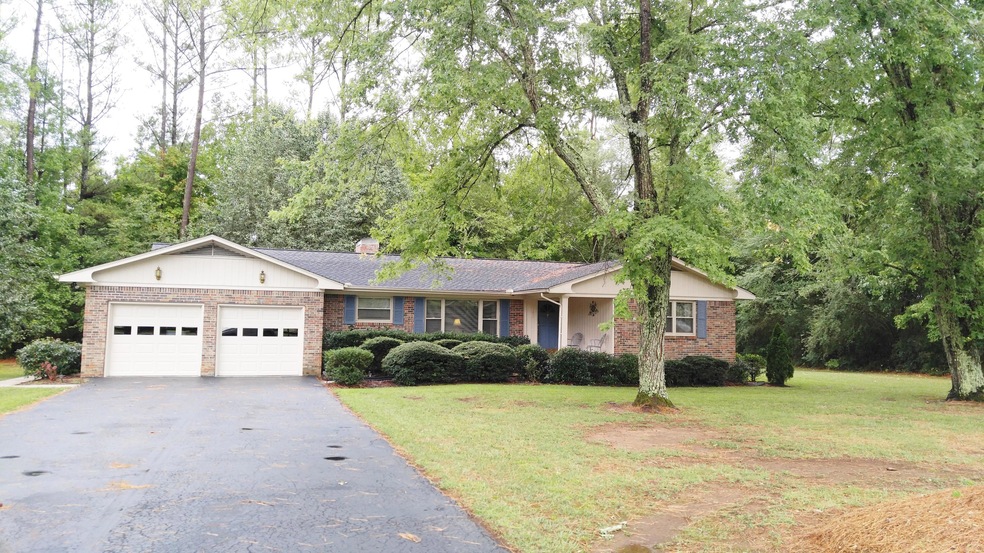 142 Harmon Dr N Front View