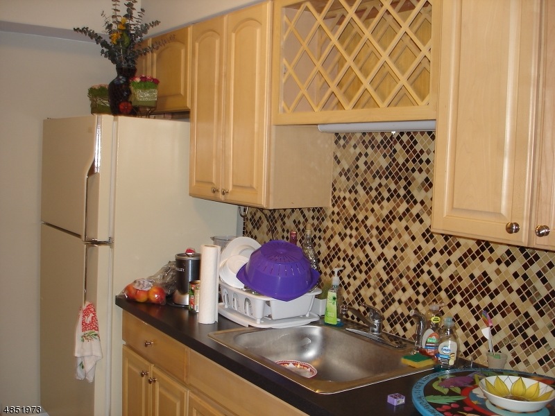 35 Iron Forge Square, Pompton Lakes, NJ 07442 - photo 1