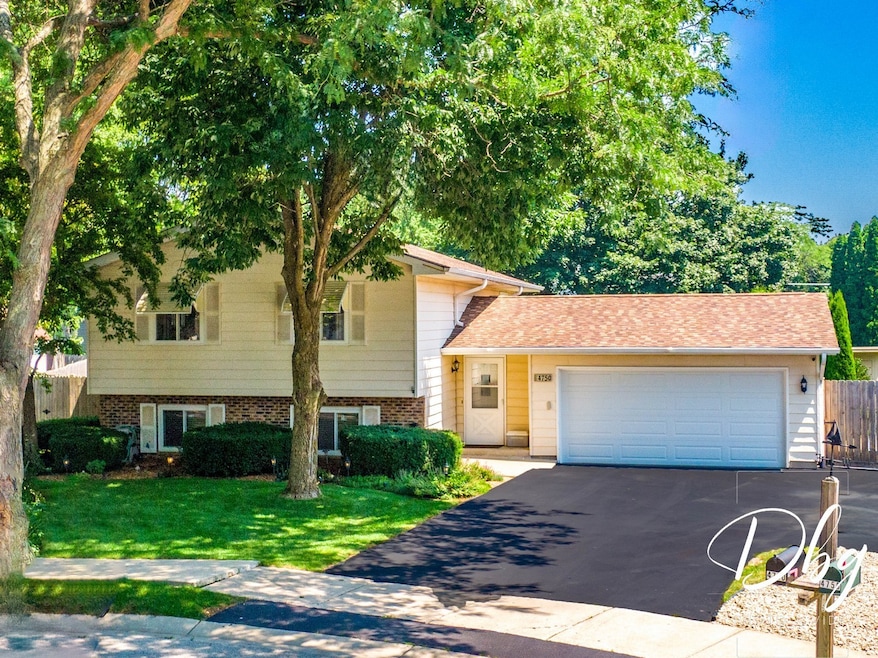 4750 Crest Ct, Waukegan, IL 60087 - photo 1