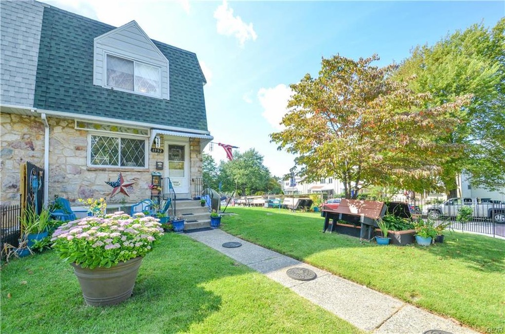 1992 Baker Dr, Allentown, PA 18103 - photo 1