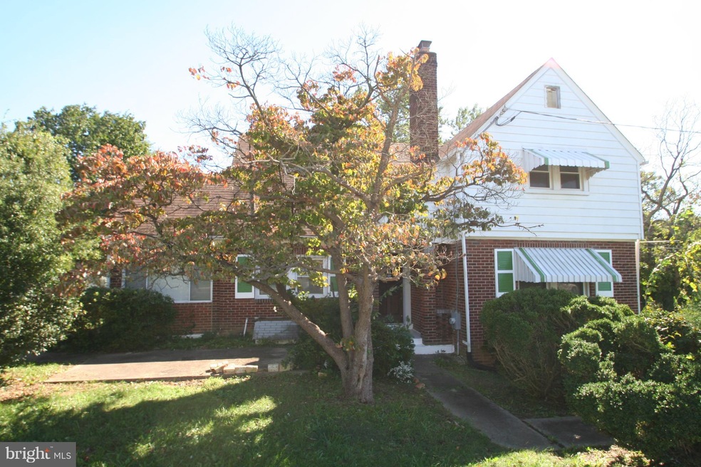 5220 Saint Barnabas Rd, Temple Hills, MD 20748 - photo 1