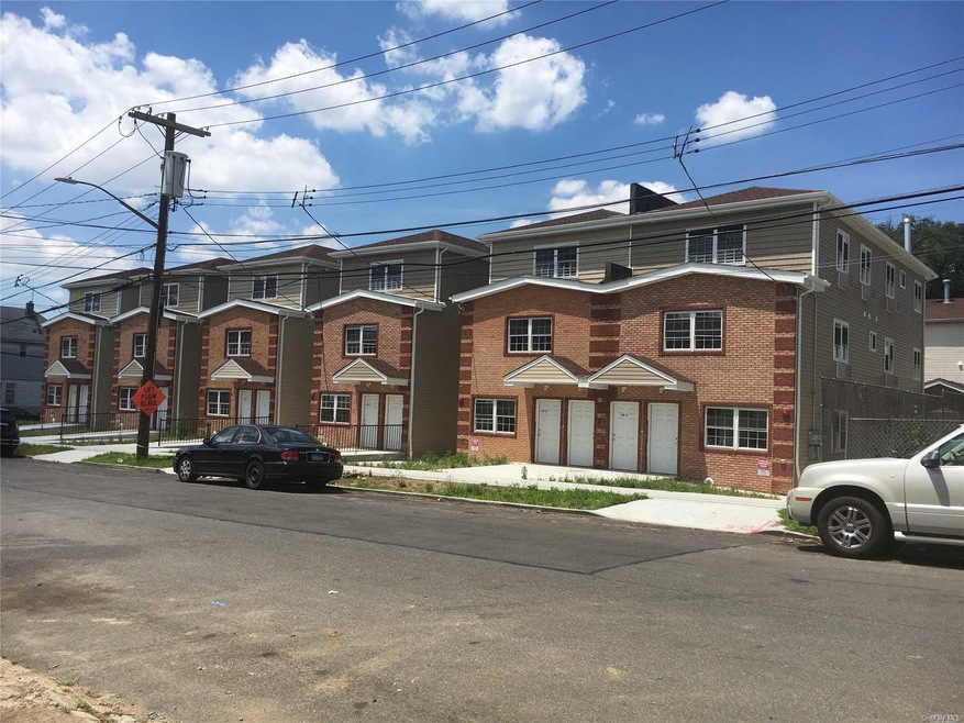 16915 107th Ave unit 2 Fl, Jamaica, NY 11433 - photo 1