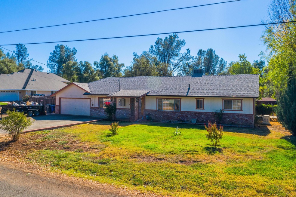 2415 Alden Ave, Redding, CA 96002 - photo 1