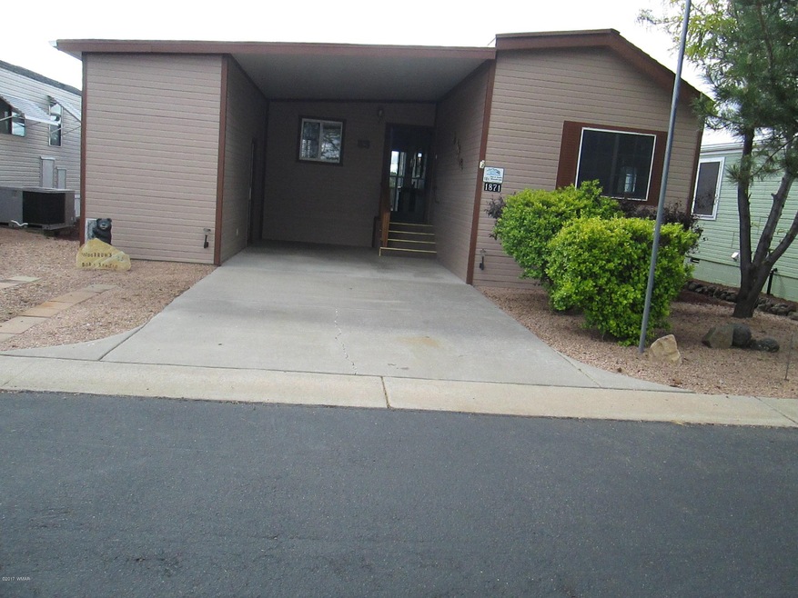 Extra large Living and Bedroom