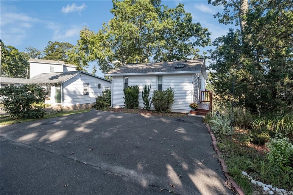 29 Waverly Park Rd, Branford, CT 06405 - photo 1