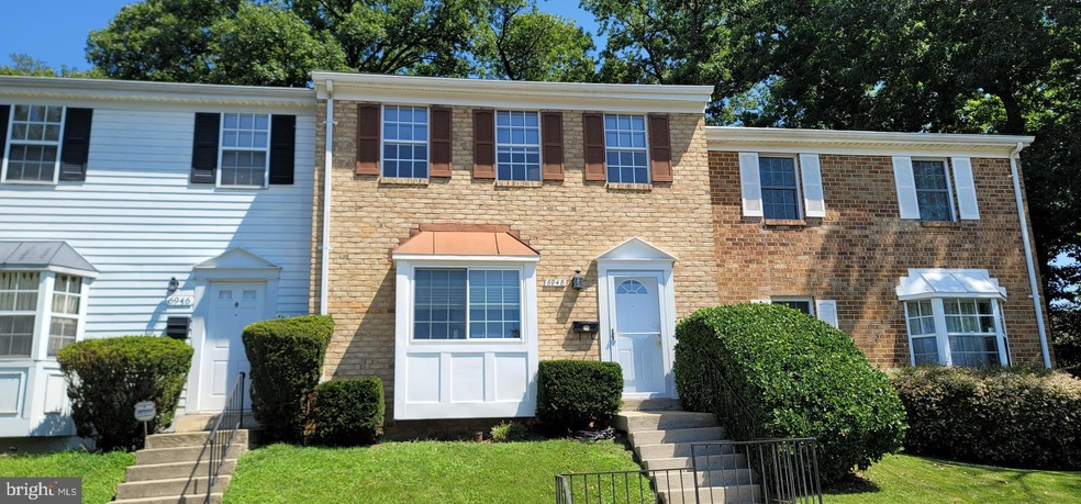 6948 Woodstream Ln, Lanham, MD 20706 - photo 1