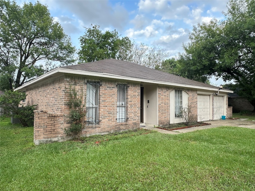 6726 Dusty Dawn Dr, Houston, TX 77086 - photo 1