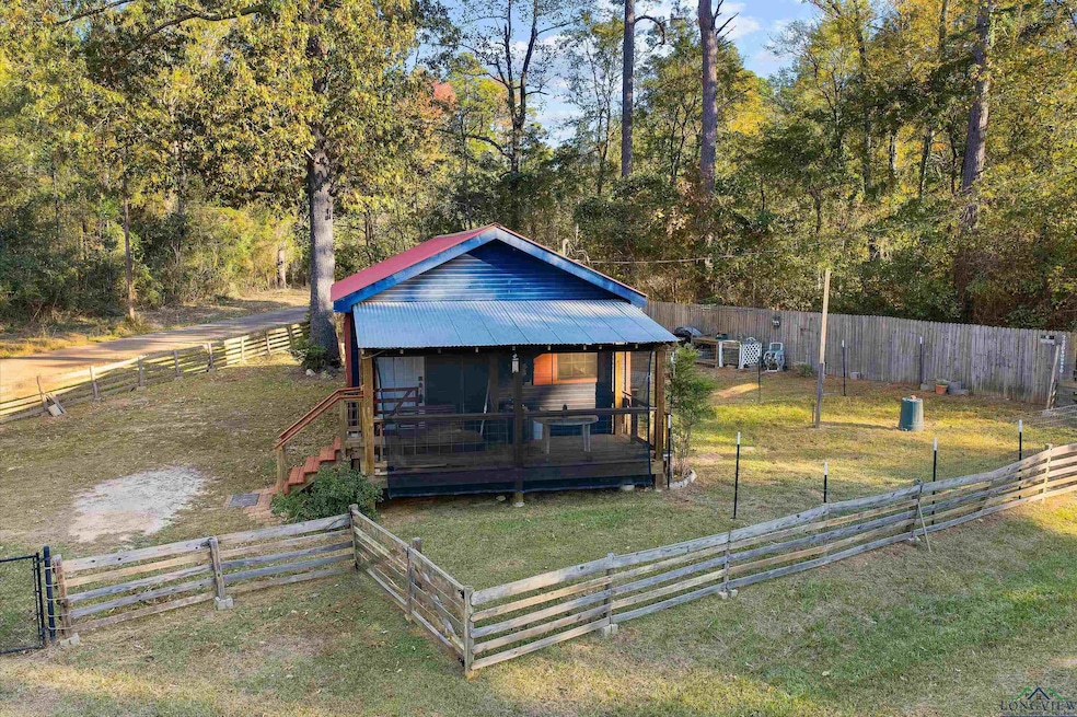 200 Dogwood Rd, Jefferson, TX 75657 - photo 1