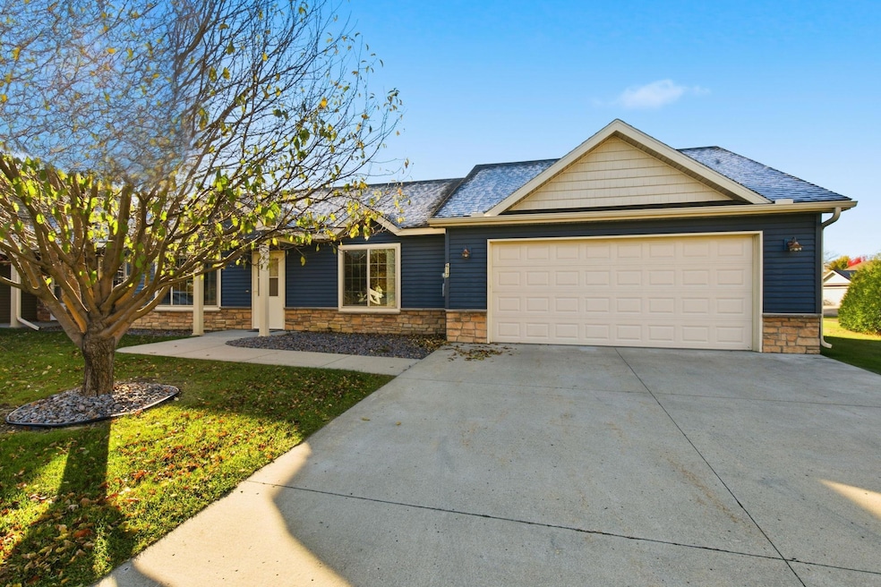 For Sale $220,000 • Co-Listing Agent