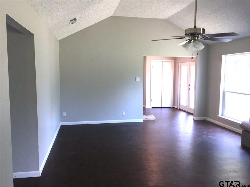 6039 6039 Whispering Ln, Tyler, TX 75707 - photo 1