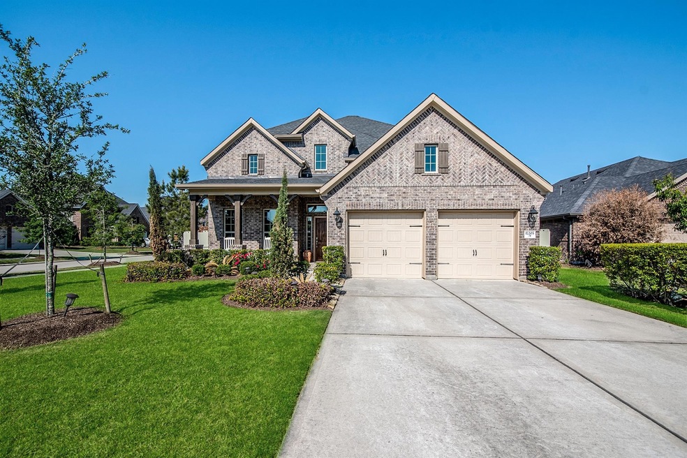 Welcome to 17203 Green Darter!