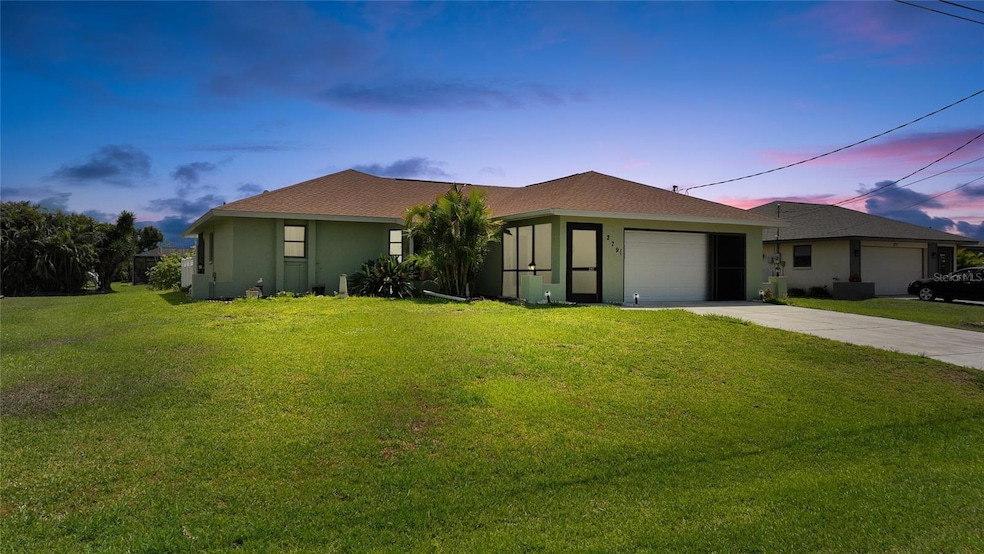 279 Mark Twain Ln, Rotonda West, FL 33947 - photo 1