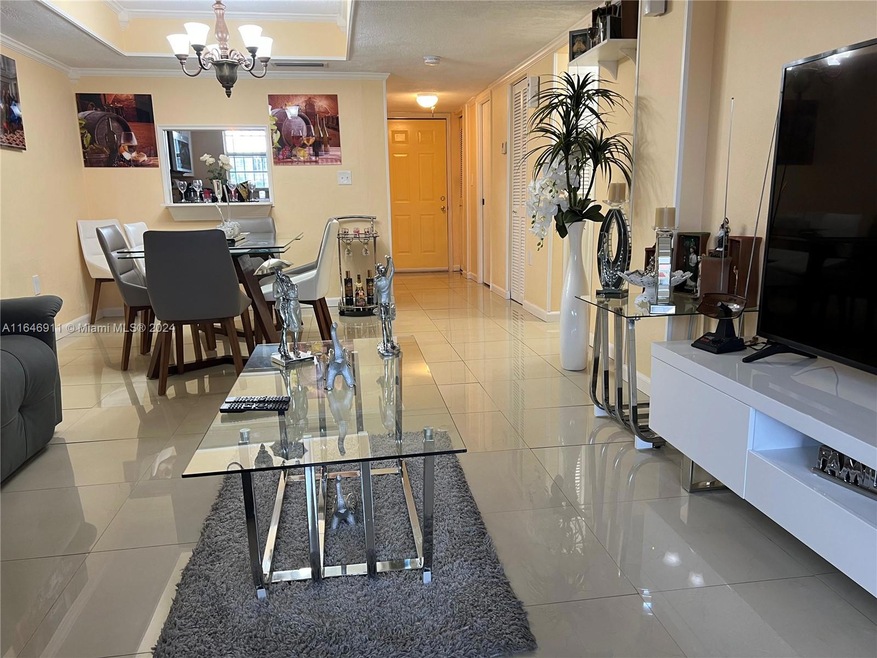 6600 W 2nd Ct unit 11, Hialeah, FL 33012 - photo 1