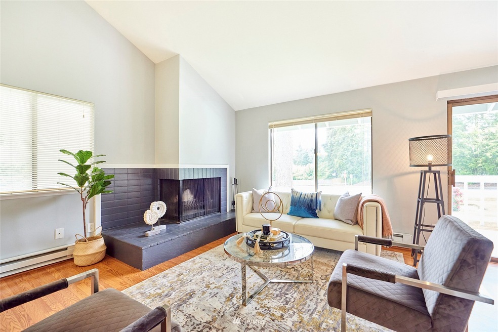 5212 65th Ave W unit 5212, University Place, WA 98467 - photo 1