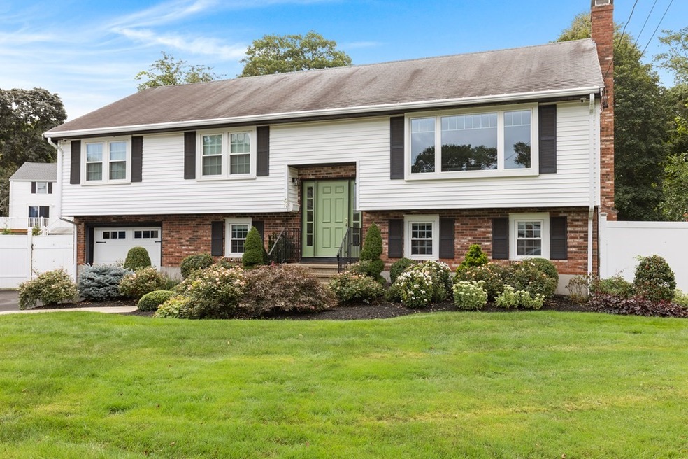 48 Sandra Ln, Weymouth, MA 02188 - photo 1