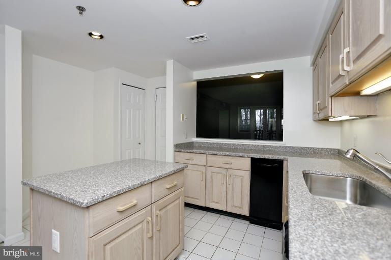 930 Astern Way unit 306, Annapolis, MD 21401 - photo 1