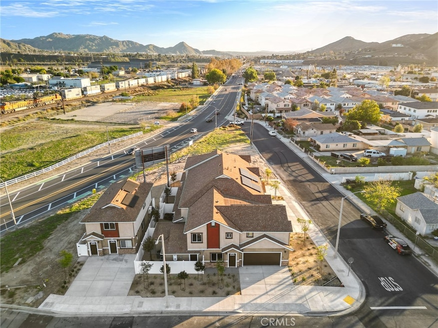 302 W Congress St, Colton, CA 92324 - photo 1