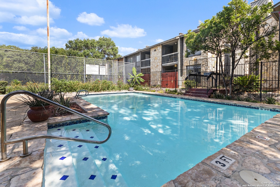 3843 Barrington St unit 163P, San Antonio, TX 78217 - photo 1