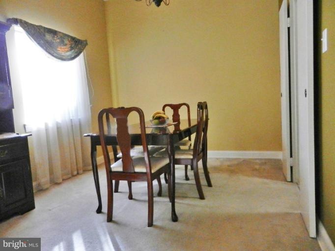 18609 Walkers Choice Rd unit 2, Montgomery Village, MD 20886 - photo 1