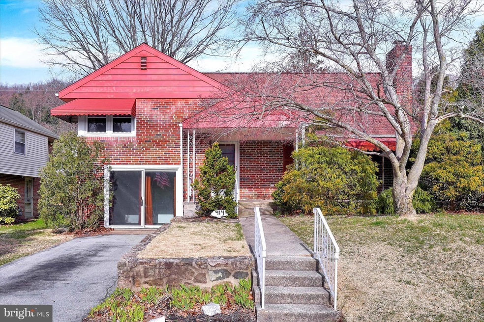 914 N 25th St, Reading, PA 19606 - photo 1