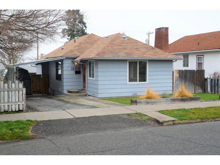 1105 E 11th St, the Dalles, OR 97058 - photo 1