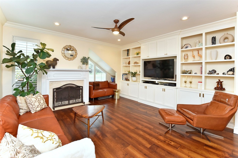 205 Litchfield Ln, Houston, TX 77024 - photo 1