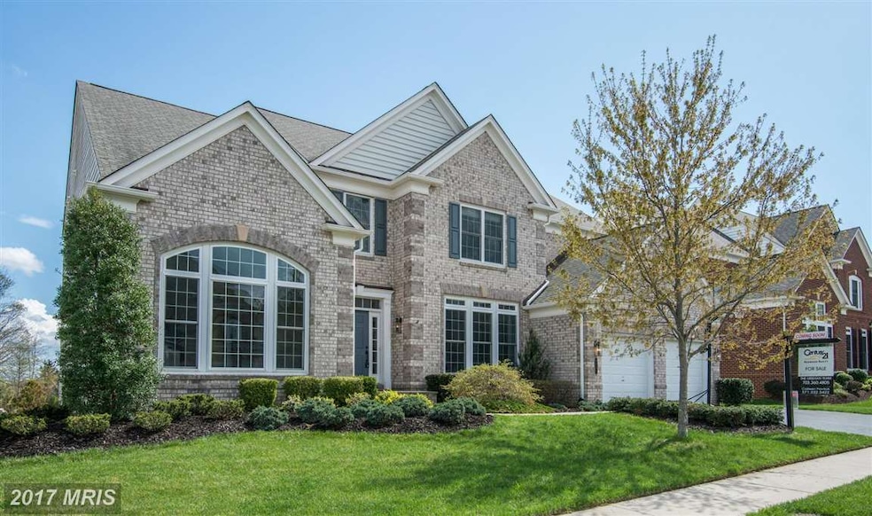 8904 Rhododendron Cir, Lorton, VA 22079 - photo 1