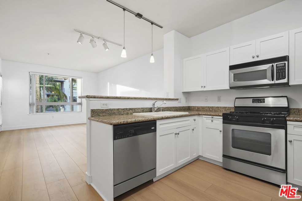 Savoy unit 339, Los Angeles, CA 90012 - photo 1
