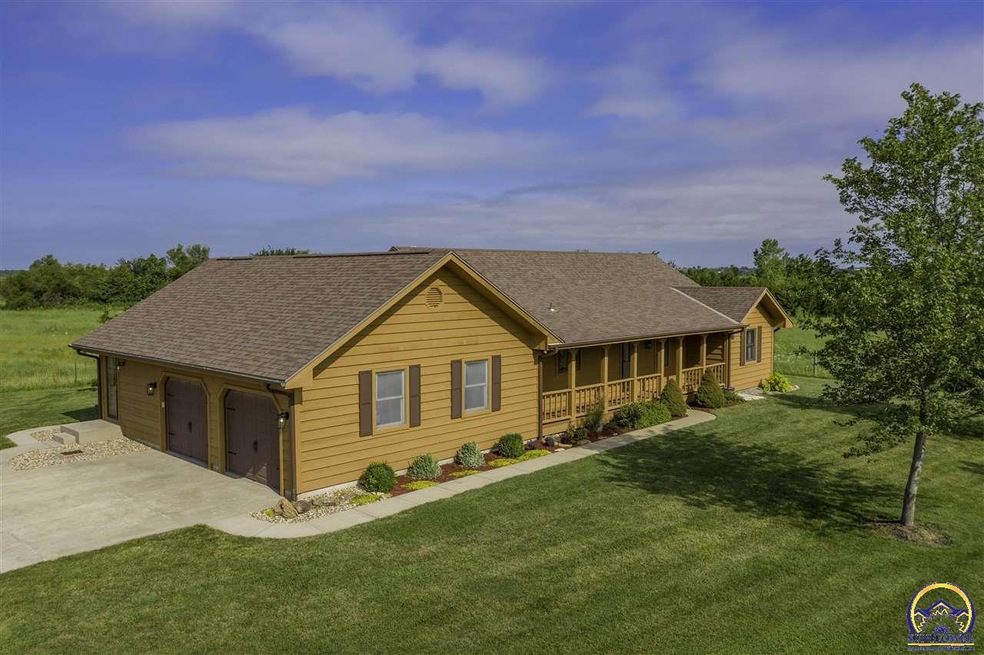 6445 SW Valencia Rd, Auburn, KS 66402 - photo 1