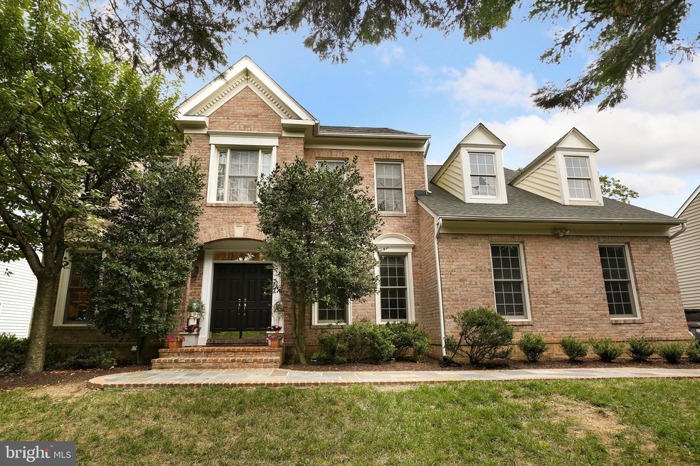 12204 Falls Rd, Potomac, MD 20854 - photo 1