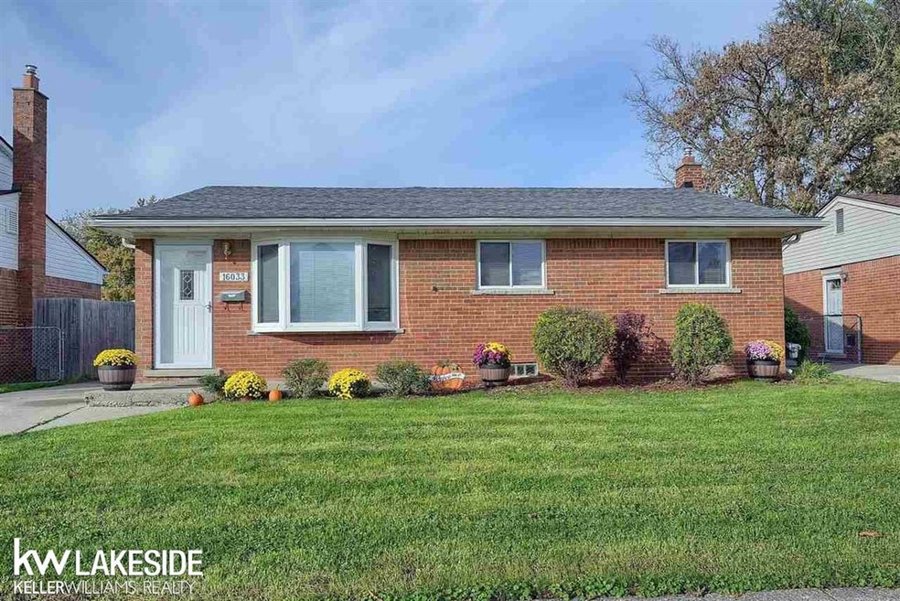 16033 Dugan St, Roseville, MI 48066 - photo 1