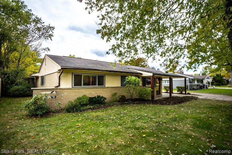 2159 SAINT JOSEPH Street, West Bloomfield