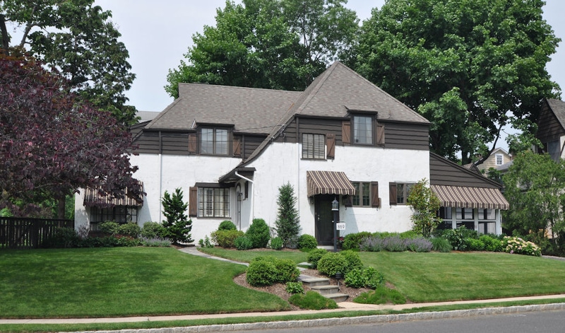 869 Ridgewood Rd, Millburn, NJ 07041 - photo 1