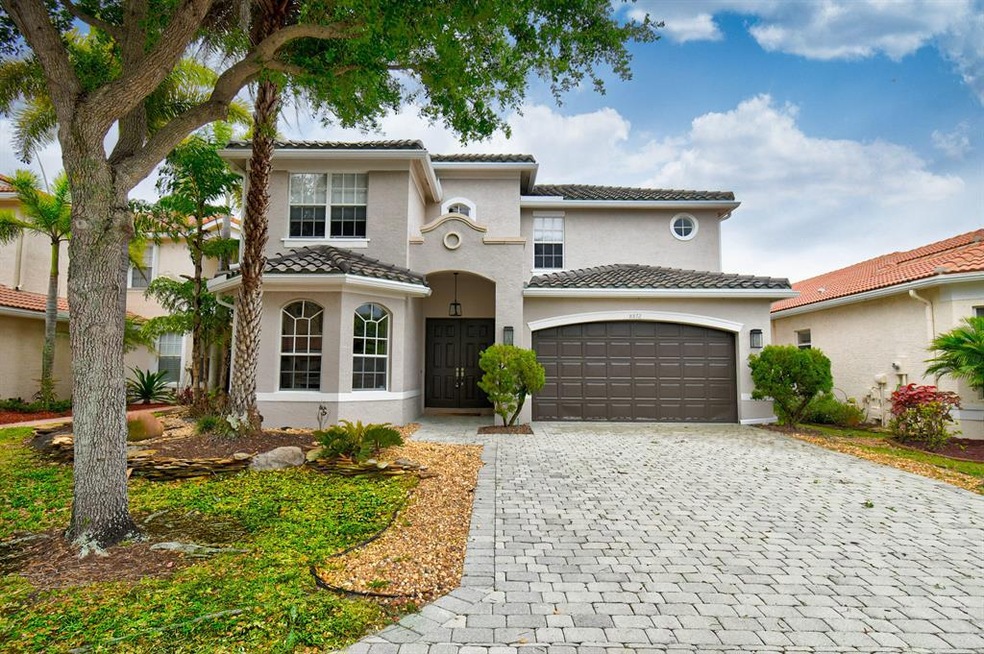 Sold $900,000 • Co-Listing Agent