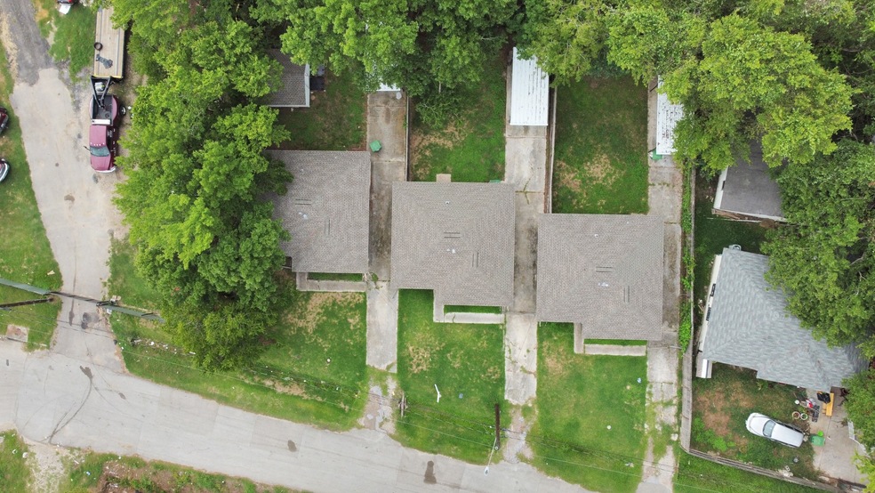 1218 Eubanks St, Houston, TX 77022 - photo 1