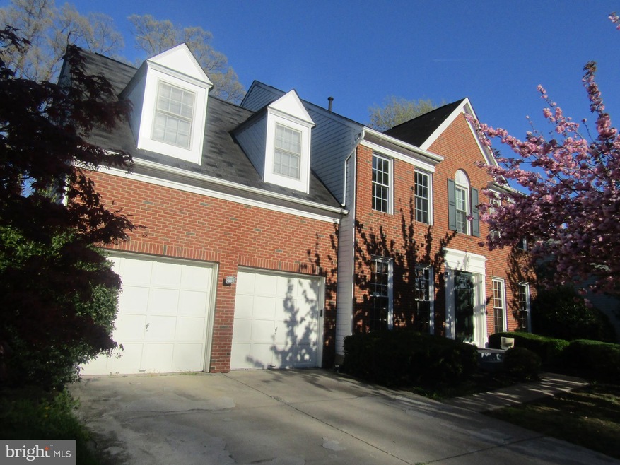 6207 Wood Pointe Dr, Glenn Dale, MD 20769 - photo 1